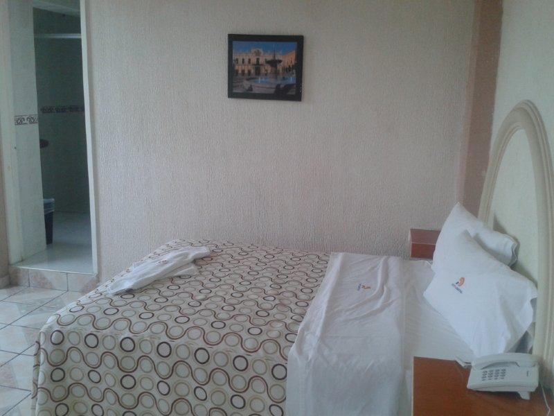 Hotel Central بويبلا المظهر الخارجي الصورة